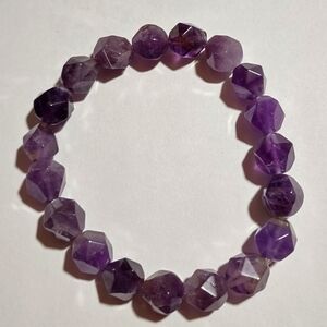 Beautiful Amethyst Gemstone Bracelet